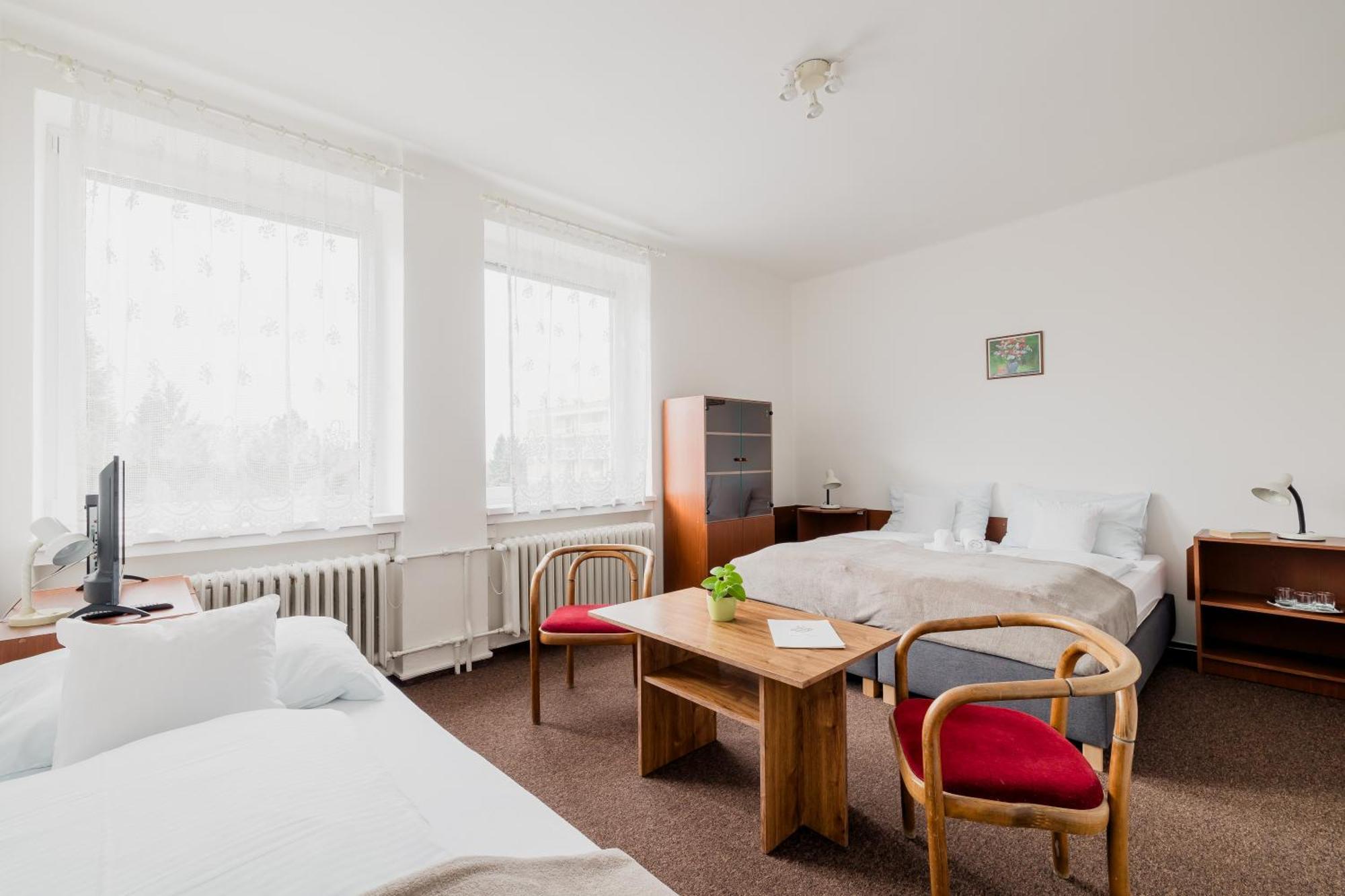 Hotel Добрушка Екстер'єр фото