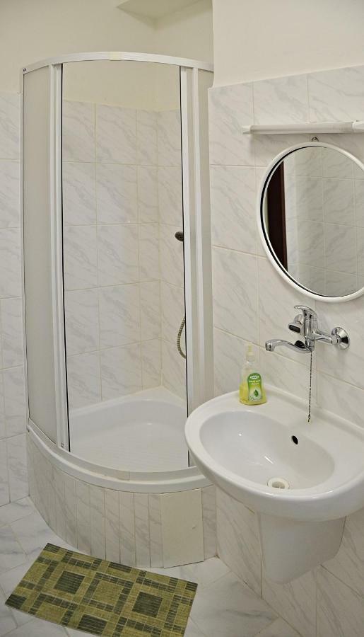 Hotel Добрушка Екстер'єр фото